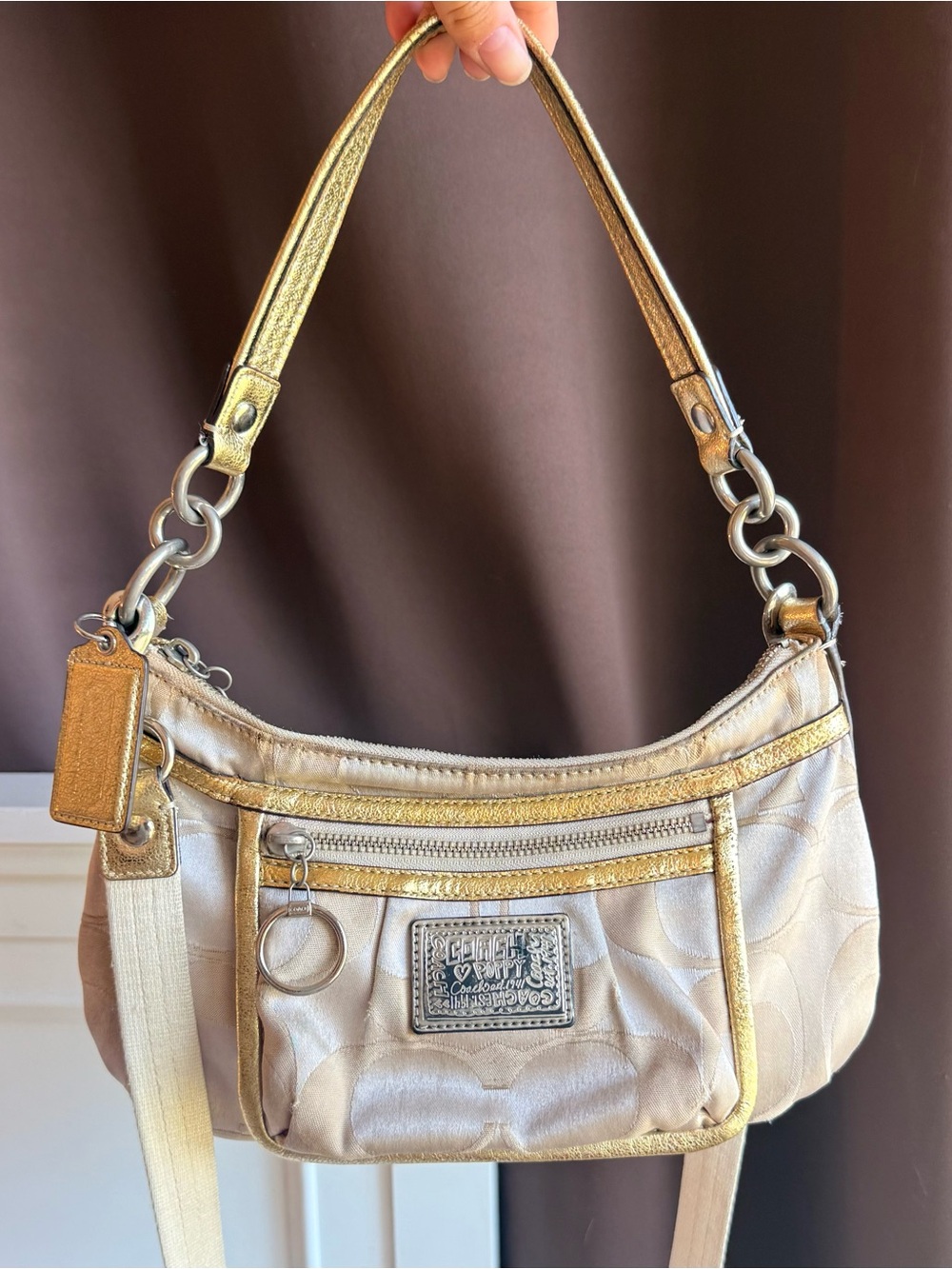 Vintage COACH Poppy Signature bag in beige and gold metallic trim